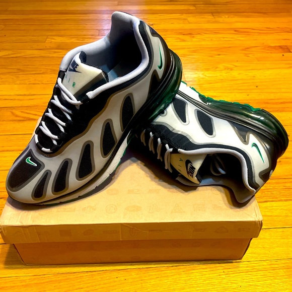Nike Air Max 96+ EVOLVE US11 EUC - Picture 1 of 14